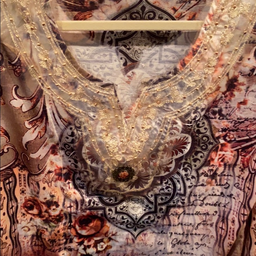 Tunic - Picture 2 of 5